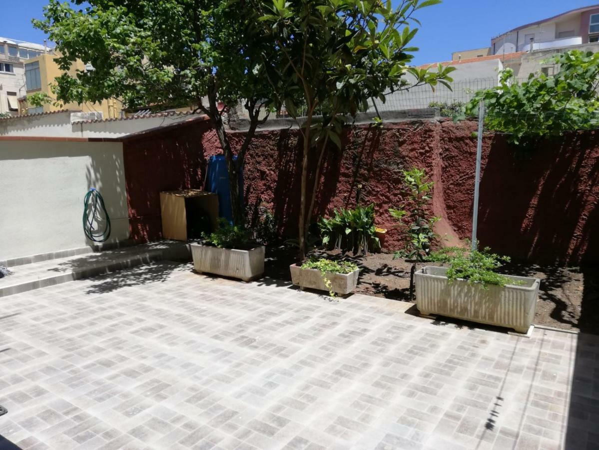 B&B Dabi Alghero Bagian luar foto